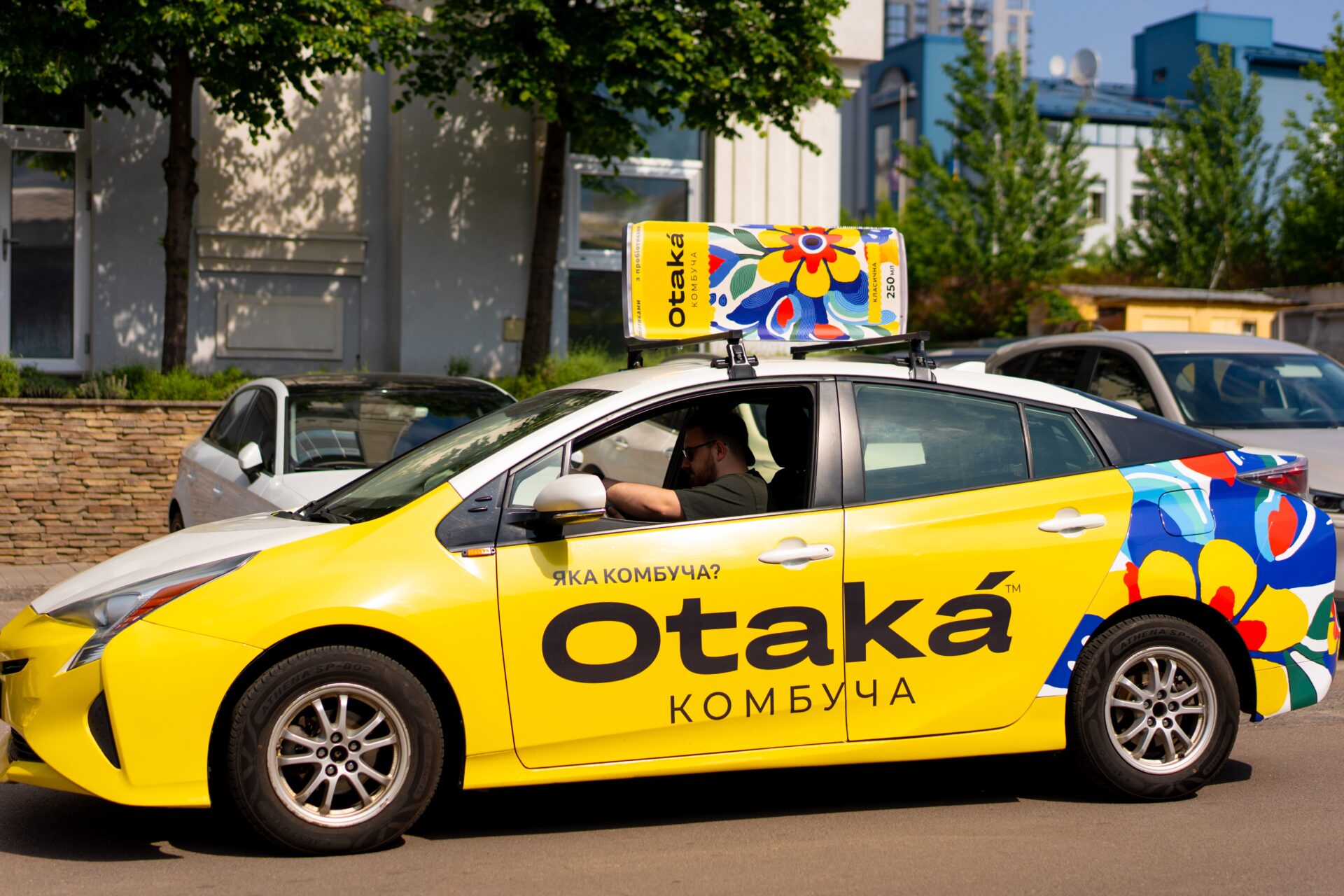 Otaka Kombucha and Uklon Ads Launch Collaboration: Digital Skins, Art Cars, and In-Ride Sampling
